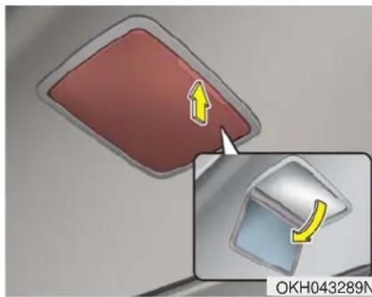 KIA K900 (2018) - ■ Fixation des tapis de protection - 1