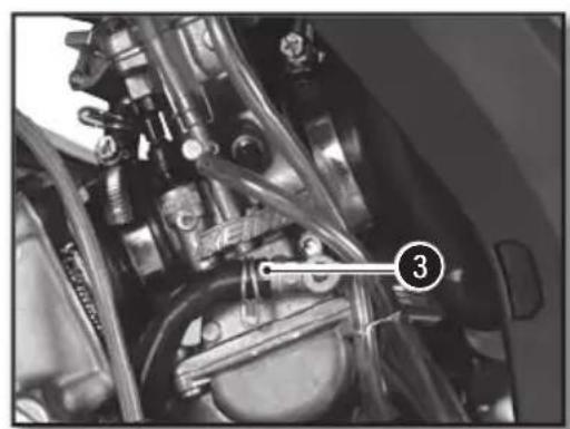 Sherco 125 SER (2018) - REMOVING THE FUEL TANK - 2