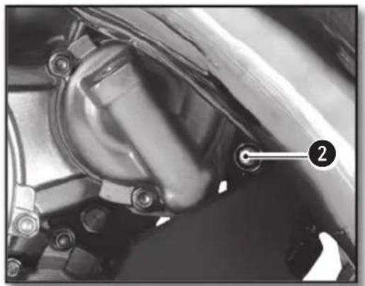 Sherco 125 SER (2018) - REMPLISSAGE DU LIQUIDE DE REFROIDISSEMENT - 1