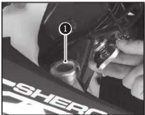 Sherco 250 SER (2017) - VACIADO DEL LÍQUIDO DE REFRIGERACION - 1