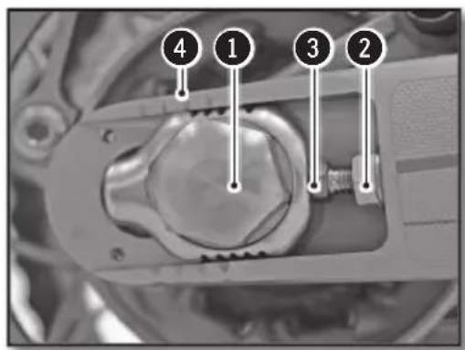 Sherco 250 SER (2017) - ADJUSTING THE CHAIN TENSION - 1