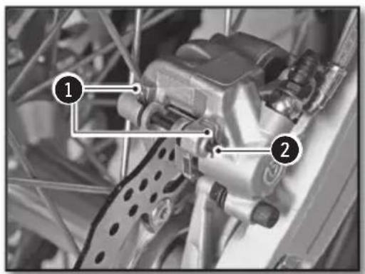 Sherco 250 SER (2017) - SUSTITUCION DE LAS PASTILLAS DE FRENO DELANTERO Y TRASERO - 1