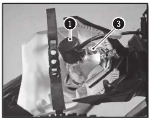 Sherco 250 SER (2017) - REPLACING THE HEADLIGHT BULB OR THE PILOT LAMP - 1