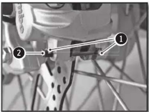 Sherco 250 SER (2017) - Démontage des plaquettes de FREIN avant et arrière - 2