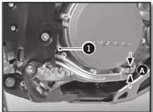 Sherco 250 SEFR (2017) - CHECKING THE TRAVEL OF THE REAR BRAKE PEDAL - 1