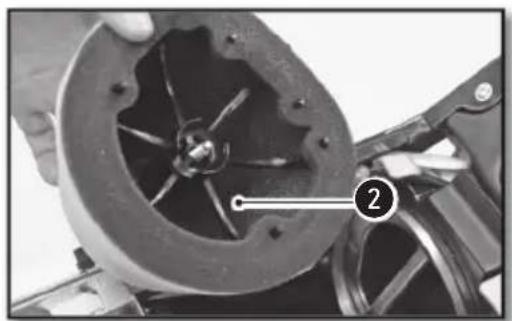 Sherco 250 SEFR (2017) - EXTRACCION DEL FILTRO DE AIRE - 2