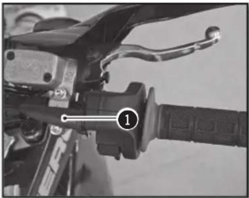 Sherco 250 SEFR (2017) - Régler le jeu du cable de gaz - 1