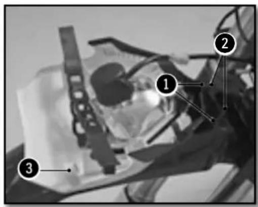 Sherco 250 SER (2016) - REMONTAGE DE LA PLAQUE PHARE - 1