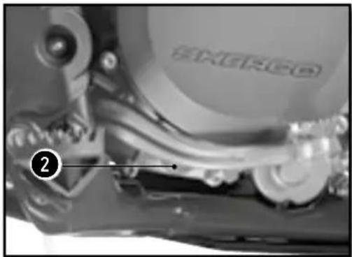 Sherco 250 SER (2016) - REMPLISSAGE D'HUILE DE BOITE À VITESSE - 1