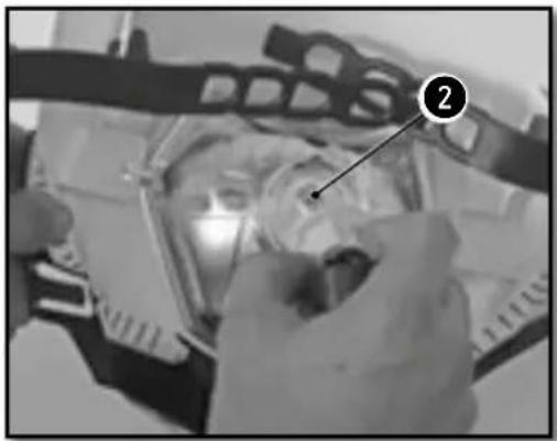 Sherco 250 SER (2016) - REPLACING THE HEADLIGHT BULB OR THE PILOT LAMP - 2