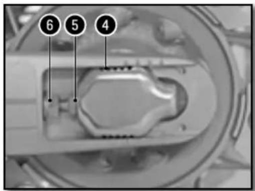 Sherco 250 SER (2016) - ADJUSTING THE CHAIN TENSION - 2