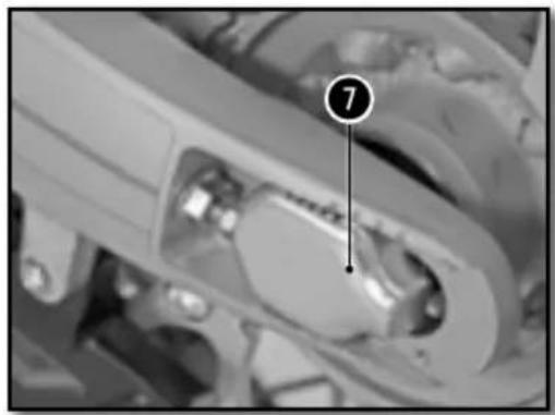 Sherco 250 SER (2016) - AJUSTE DE LA TENSION DE CADENA - 3