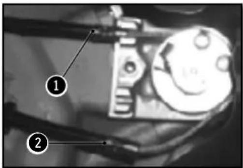 Sherco 250 SER (2016) - ADJUSTING THE TENSION OF THE VALVE CABLES - 1
