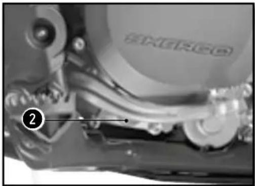 Sherco 250 SER (2016) - REFILLING THE GEAR BOX WITH OIL - 1