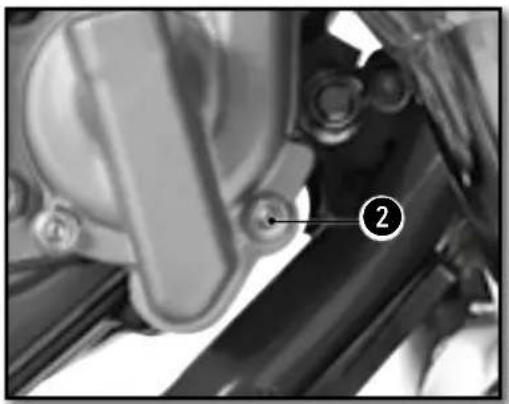 Sherco 250 SER (2016) - FILLING THE COOLANT - 1