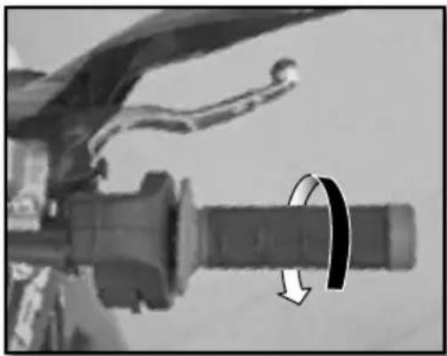 Sherco 250 SER (2016) - Checking the throttle cable play - 1