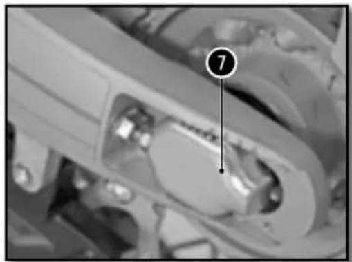 Sherco 250 SER (2016) - ADJUSTING THE CHAIN TENSION - 3