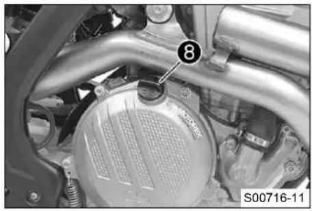 KTM 250 SXF (2016) - 工ンジンで行うサイバー作業 - 1
