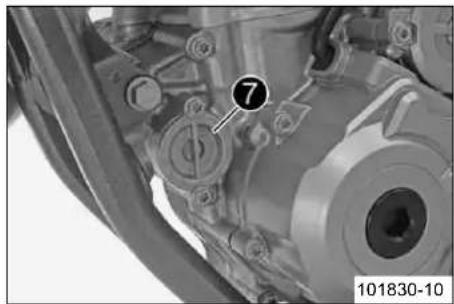 KTM 250 SXF (2013) - 工ンジフ行うサイ�作業 - 2