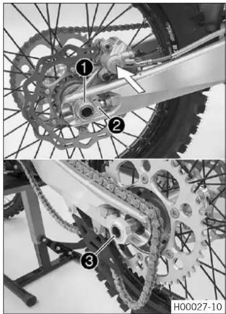 KTM 125 SX (2017) - Déposer la roue arrière - 2