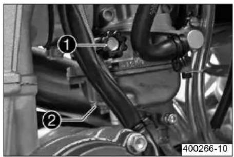 KTM 450 SXF (2009) - Ρύθμιση του ρελαντί στο καρμπυρατέρ - 1
