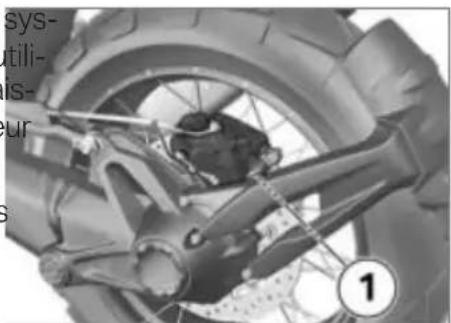 BMW R 1200 GS Adventure (2017) - Contrôler l'épaissur des plaquettes de frein arrêté - 1