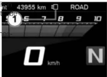 BMW R 1200 GS Adventure (2017) - Pénetration de saleté et d'humidité dans la prise ouverte - 2