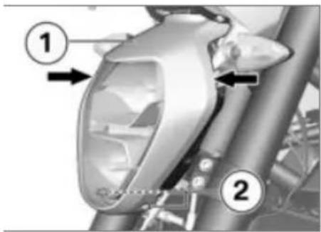 BMW R 1200 R (2017) - Remplacer la lampe du feu de position - 14