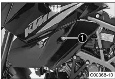 KTM 990 Supermoto T (2013) - Τοποθέτηση ρεζερβουάρ καυσίμου - 1