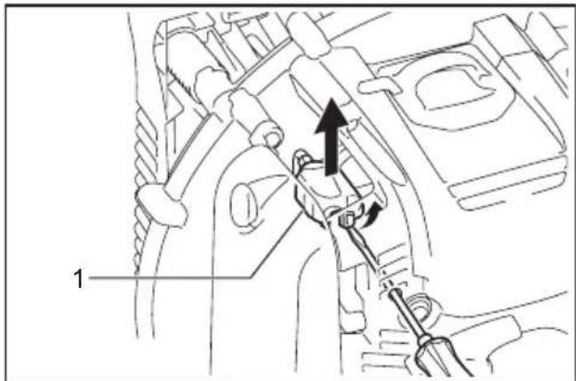 MAKITA EB5300TH - Limpieza de la cubierta del carburador - 1