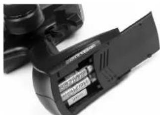 Maverick Strada DT - Installing the Transmitter Batteries - 2
