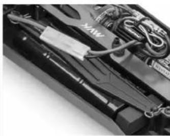 Maverick Strada DT - Installing the battery pack - 1