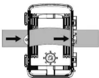 MEDION S47087 - Camera met behulp van de riem bevestigen - 1