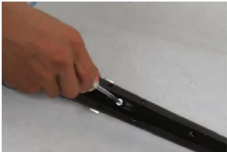 ROTEL Salon - ASSEMBLING THE HANDLE - 3