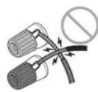 YAMAHA RXA3070 - Précautions relatives au raccordement des cables d'enceinte - 4