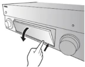 YAMAHA RXA3070 - Abrir y cerrar la puerta del panel delantero - 1