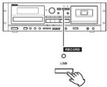 TASCAM CDA580 - Appuyez à nouveau sur la touche RECORD USB pour lancer l'enregistrement. - 1