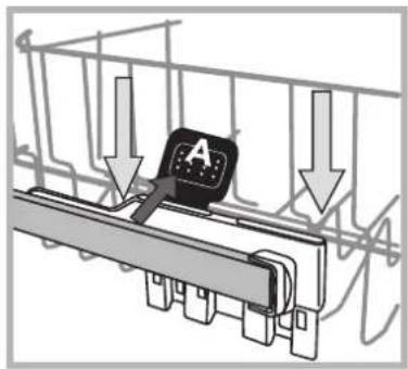 HOTPOINT LTF 11S112 L EU - Adjusting the height of the upper rack - 1