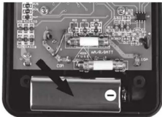 POWERFIX PDM 250 A2 - Inserting/changing the battery - 2