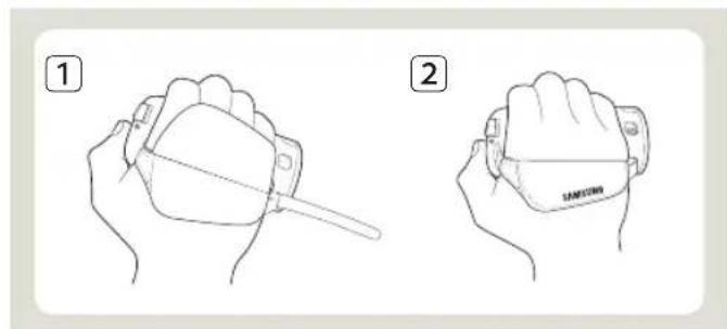 SAMSUNG HMXF90BP - Raccorder le dispositif d'attache - 2