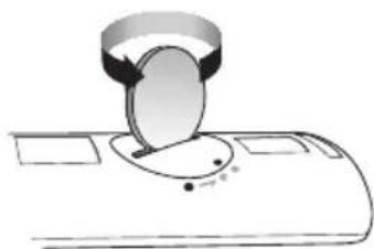 SAMSUNG HWK660 - VSTAVLJANJE BATERIJ V DALJINSKI UPRAVLJALNIK - 1