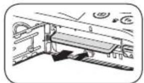 SAMSUNG PL81 - Inserting the battery and memory card - 3