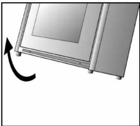 Steel Cucine Party - Montaggio modanatura anteriore (disponibile solo su alcuni modelli) - 2