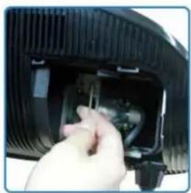 SAMSUNG SPA900B - Procedure de remplacement de la lampe - 5