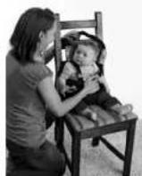 Infantino Infinity - Installation d'un bébé plus valeurs dans une chaise droite - 4
