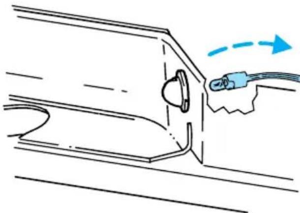 MAZDA BSeries (2006) - Remplacement des ampoules d'éclairage de la plaque d'immatriculation - 1