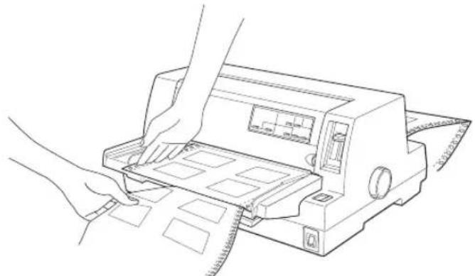 EPSON VP2300 - ラベル連続紙の排紙 - 3