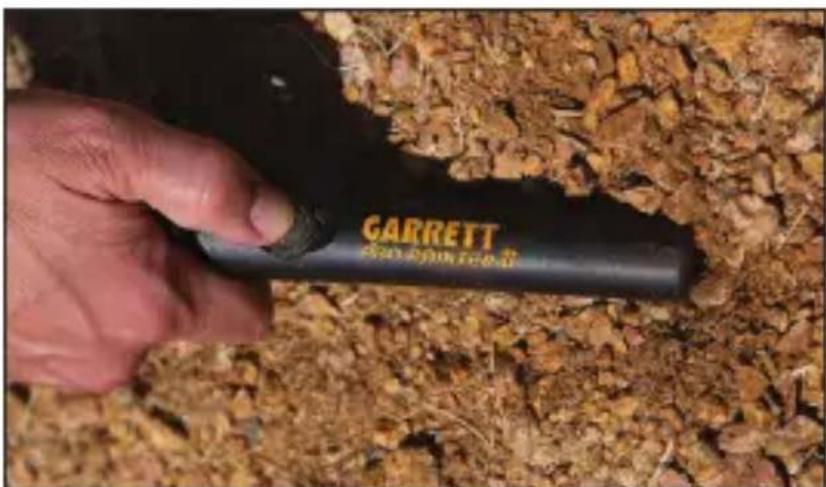 GARRETT Pro Pointer - Réglage pour une utilisation sur des sols minéralisés ou sur le sable mouillé d'une plage d'eau salée - 1