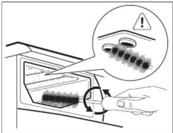 ELECTROLUX EWF1494RC - Cleaning the detergent dispenser - 3
