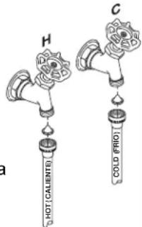 GE GTW685BPLDG - CONECTE LAS MANGUERAS DE AGUA A LAS VALVULAS DE SALIDA - 1